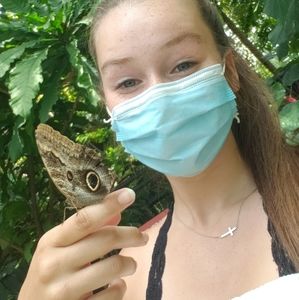 Meet your Posher, Ally